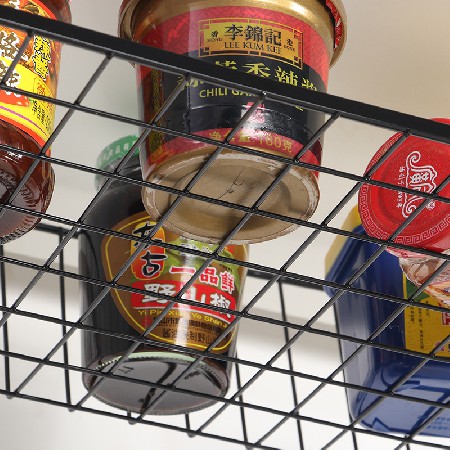 Flat iron hanging basket